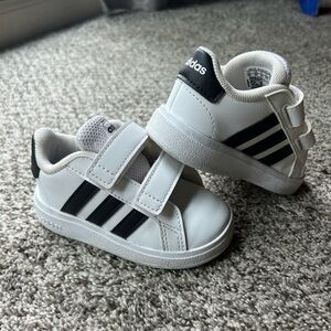 adidas Grand Court 2.0 - toddler/baby - size 5K
